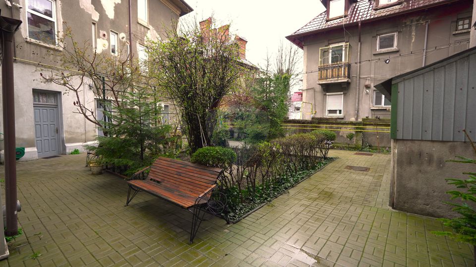 Apartament de vânzare, 3 camere, Bd. Ferdinand. 68 mp