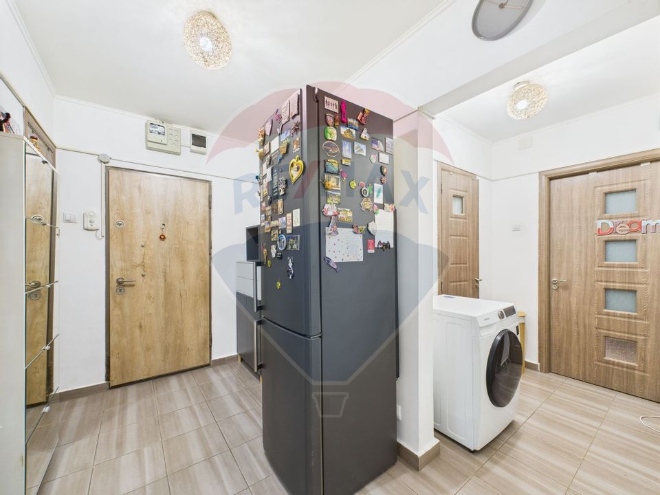 Quiet 3-room apartment for sale in Brancoveanu area
