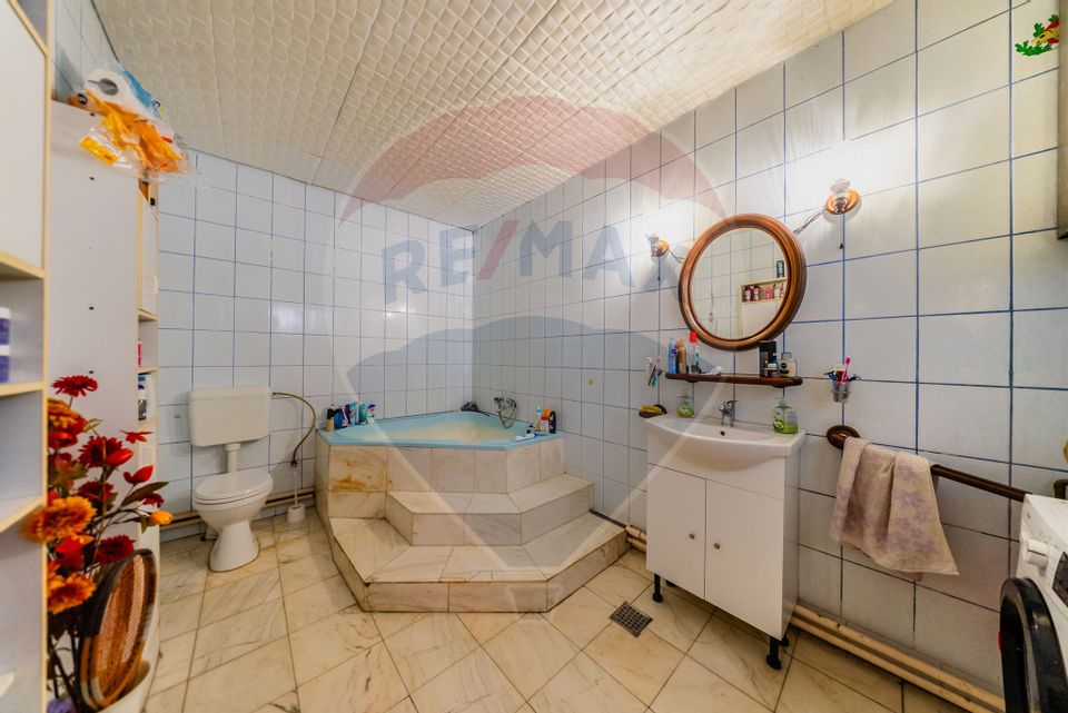 7 room House / Villa for sale, Confectii area