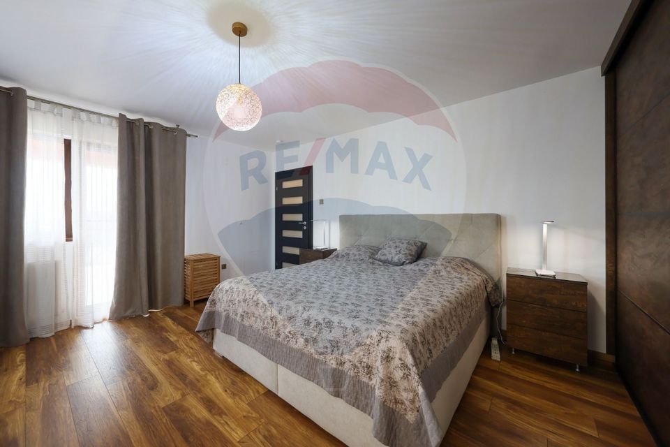 5 room House / Villa for sale