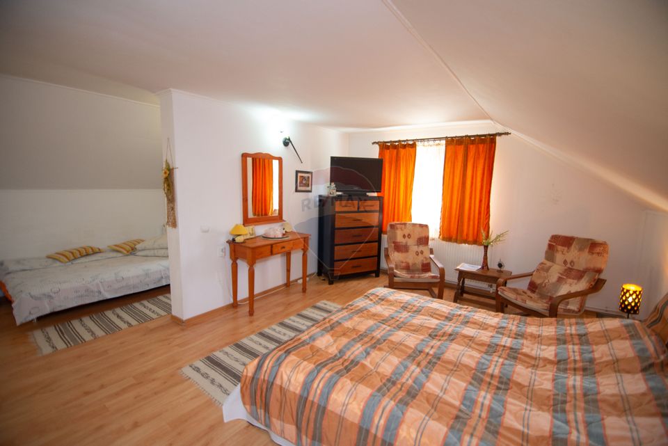 15 room Hotel / Pension for sale