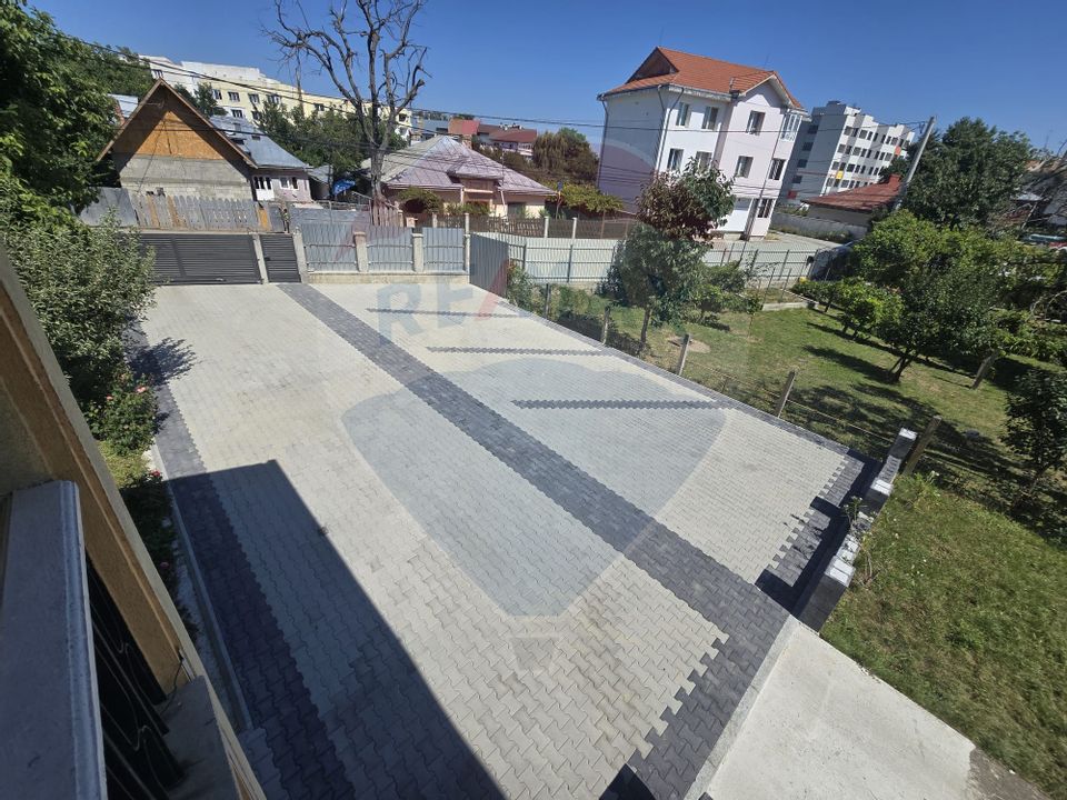 Spațiu Generos de Închiriat – Ideal pentru Birouri, Clinică sau Creșă!