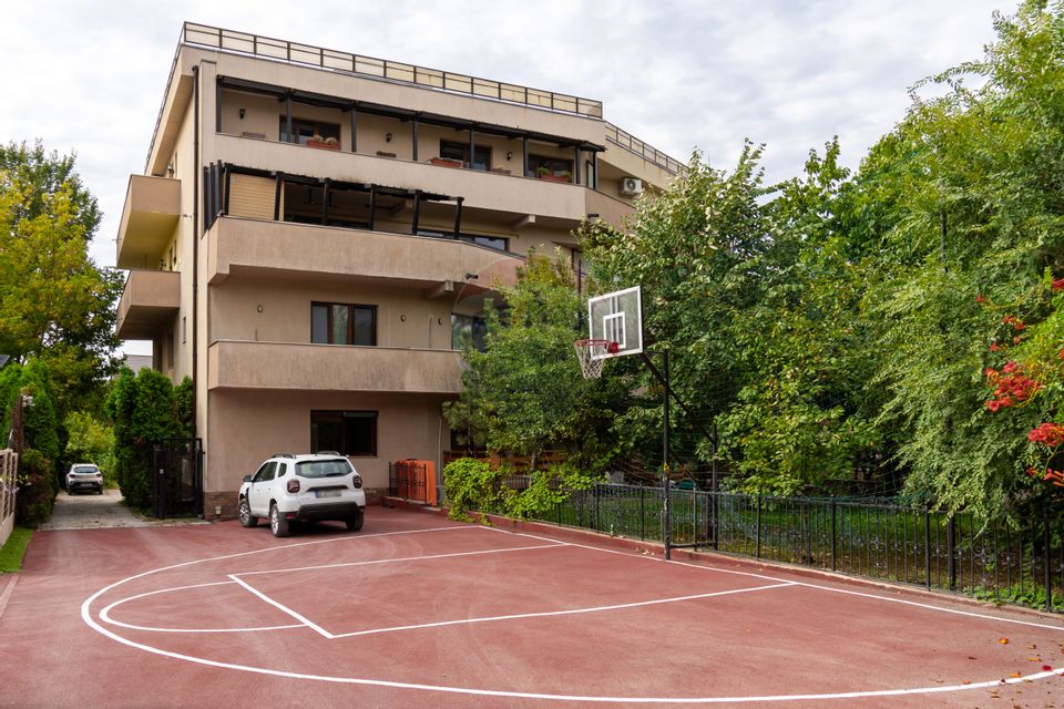 Apartament cu 3 camere de vânzare în Sisesti