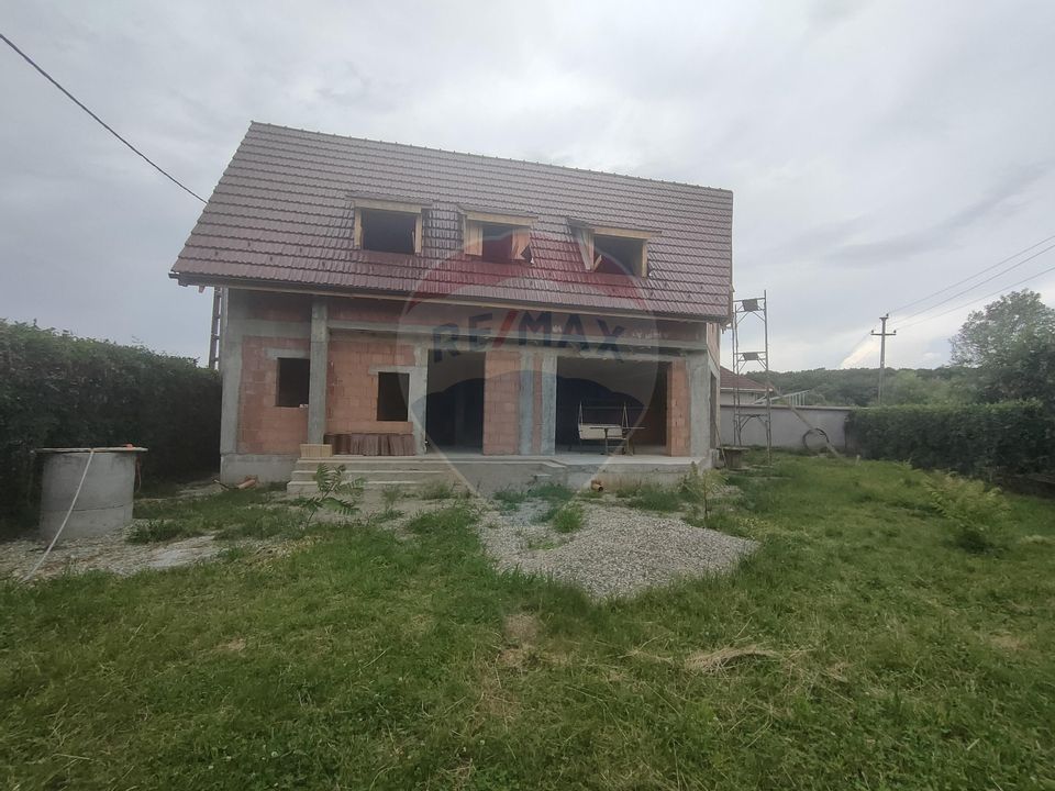 5 room House / Villa for sale, Periferie area