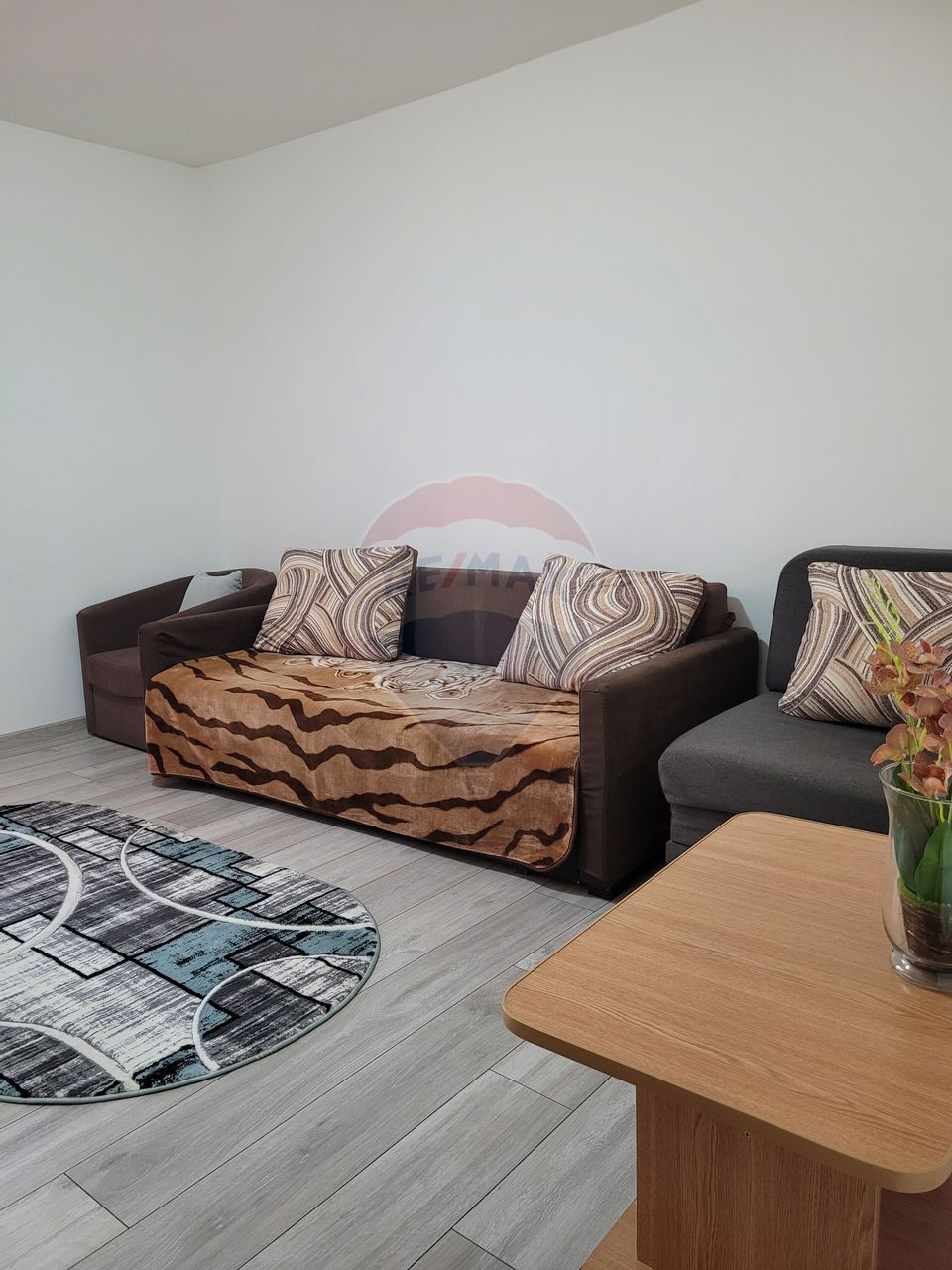 Garsonieră de închiriat – Strada Avrig, Sector 2 (zona Obor)