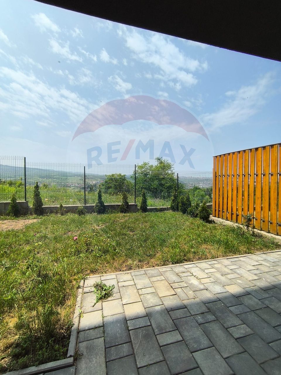 Casă 4 camere de inchiriat in Borhanci