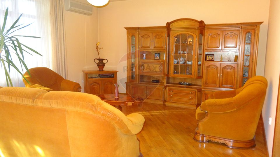 De VANZARE Casa spațioasă S+P+1E+M | Zona STIREX in Galati