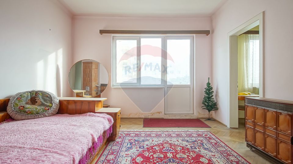 Apartament cu 3 camere de vânzare în zona Centrul Civic