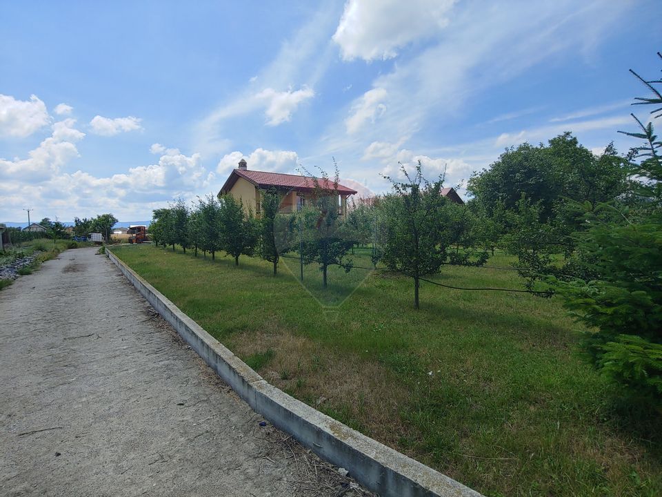 Casă / Vilă de lux cu 5 camere de vânzare în Vadu Moldovei, Suceava