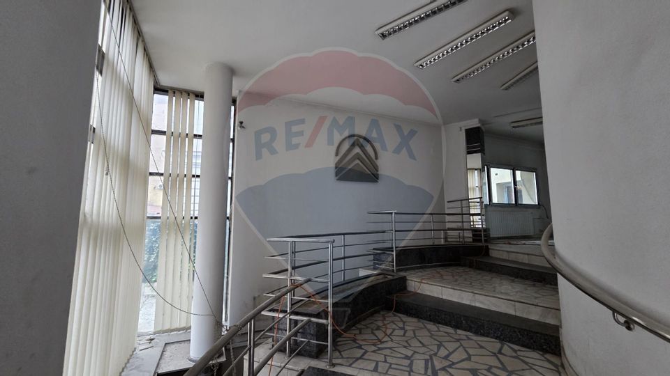 180sq.m Commercial Space for sale, Central area