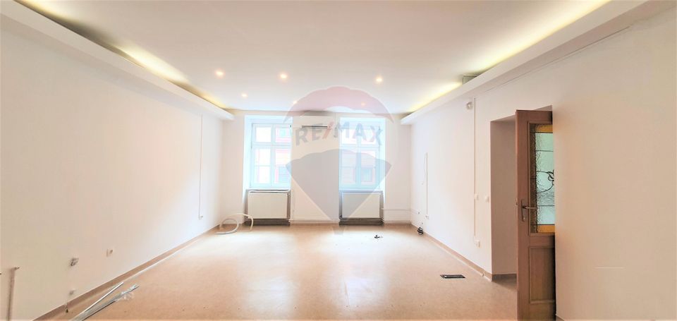 57sq.m Commercial Space for rent, Centrul Istoric area