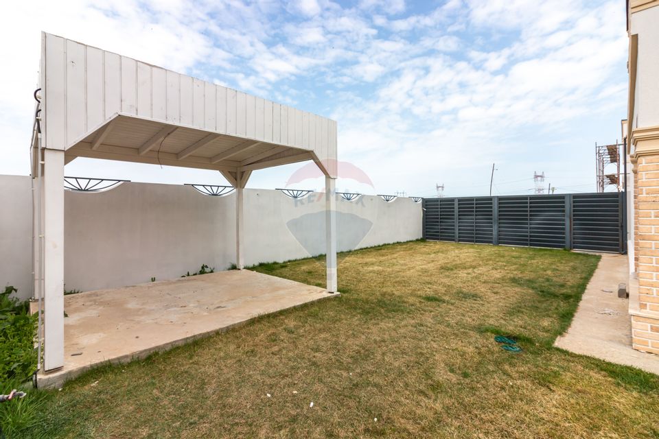 Casă / Vilă cu 5 camere de vânzare Berceni Complex rezidential