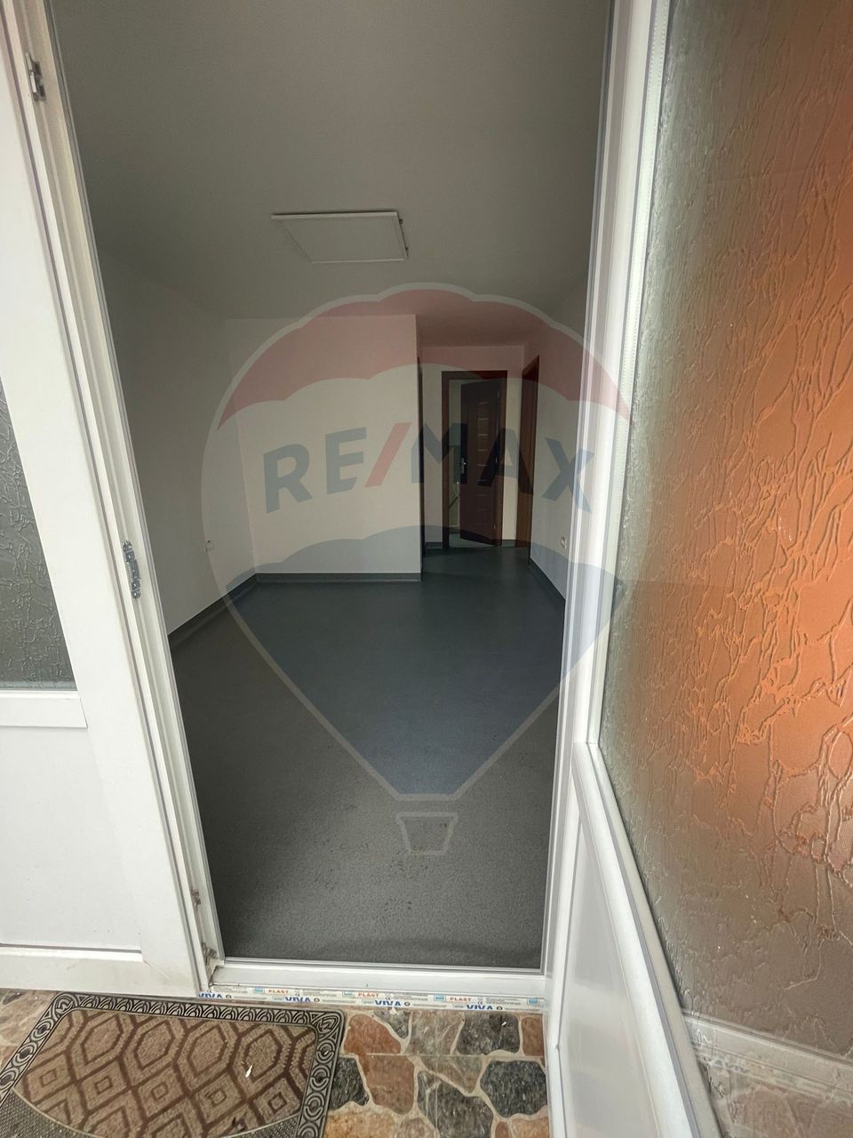 43.72sq.m Commercial Space for rent, Central area