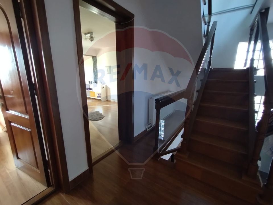 6 room House / Villa for sale, Periferie area