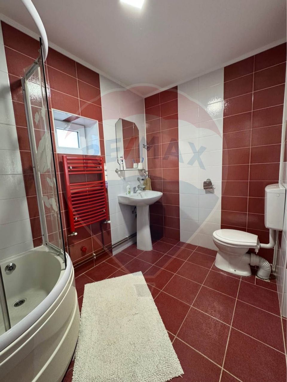 Casă / Vilă cu 6 camere de vânzare în zona Ultracentral