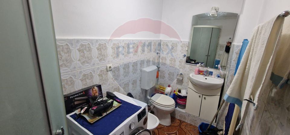 Apartament 3 camere parter cu intrare separata, Buhusi/Bacau