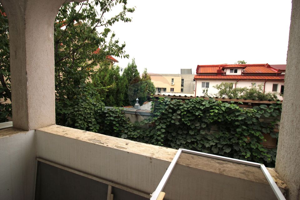 Casa de vanzare P+1+M Drumul Taberei Bucuresti