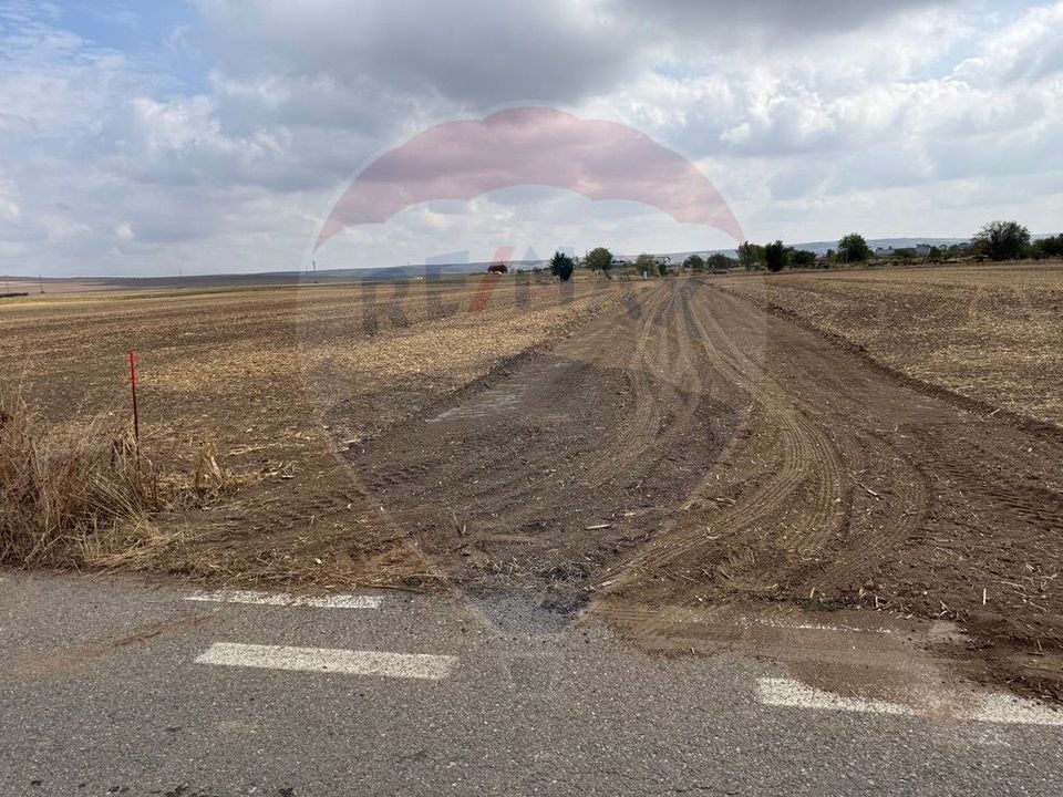 Land 400sqm Isalnita / Strada Tufanele