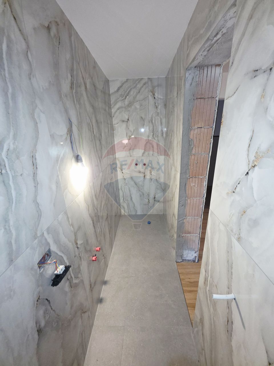 Casa  si  teren zona Balaurul