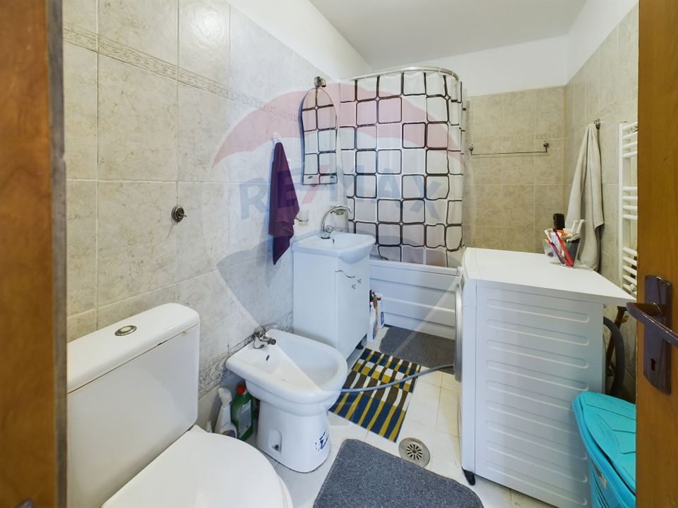 13 room House / Villa for sale, P-ta Victoriei area