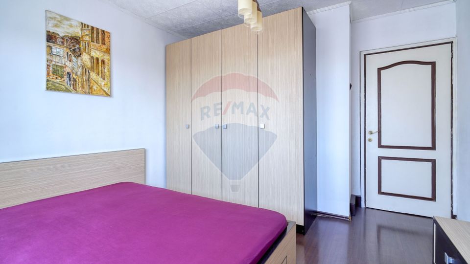 Apartament cu 3 camere, de vânzare, Str. Argintului,  Tractorul