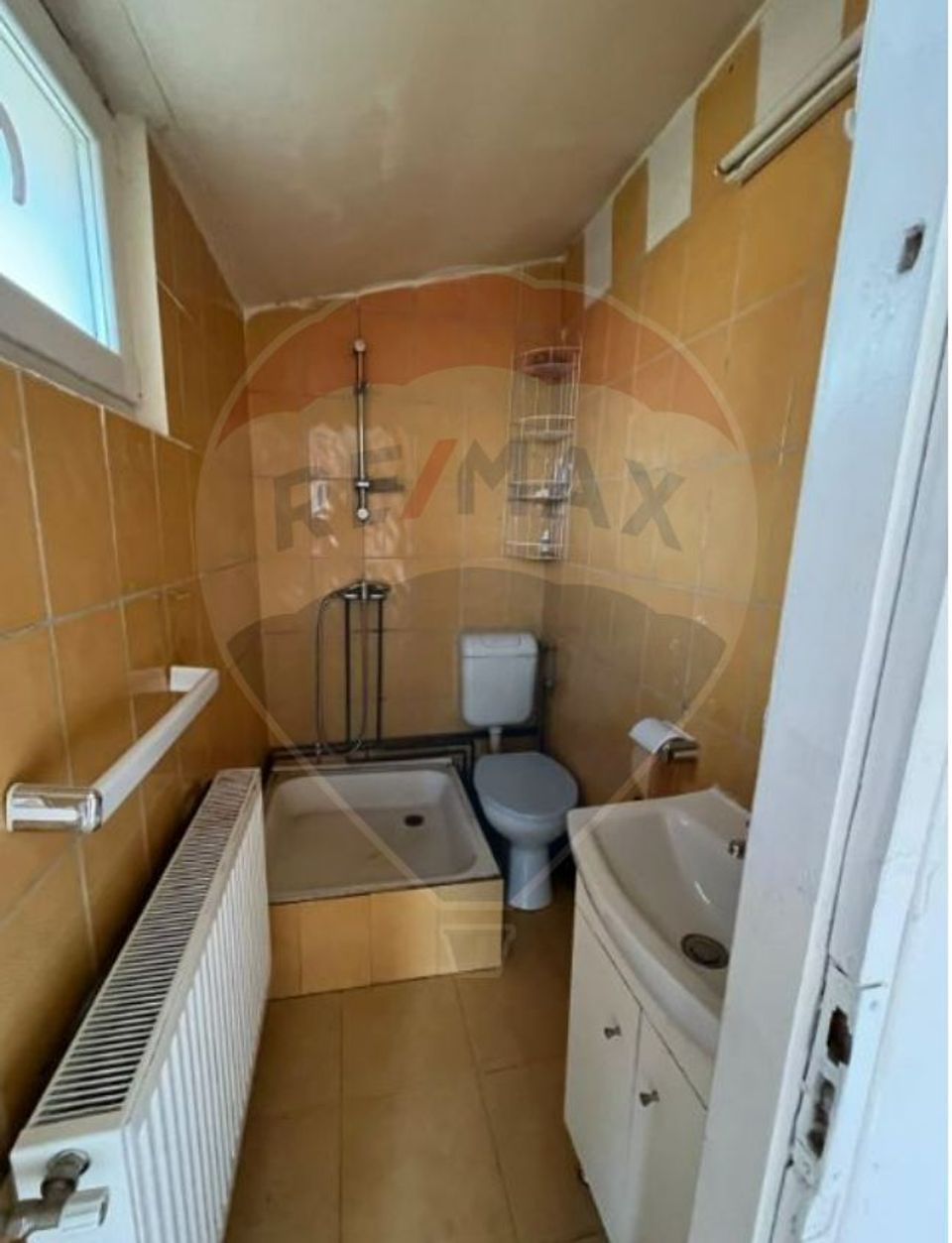 Vilă multifuncțională centrală Șelimbăr – 3 ap. sau birouri