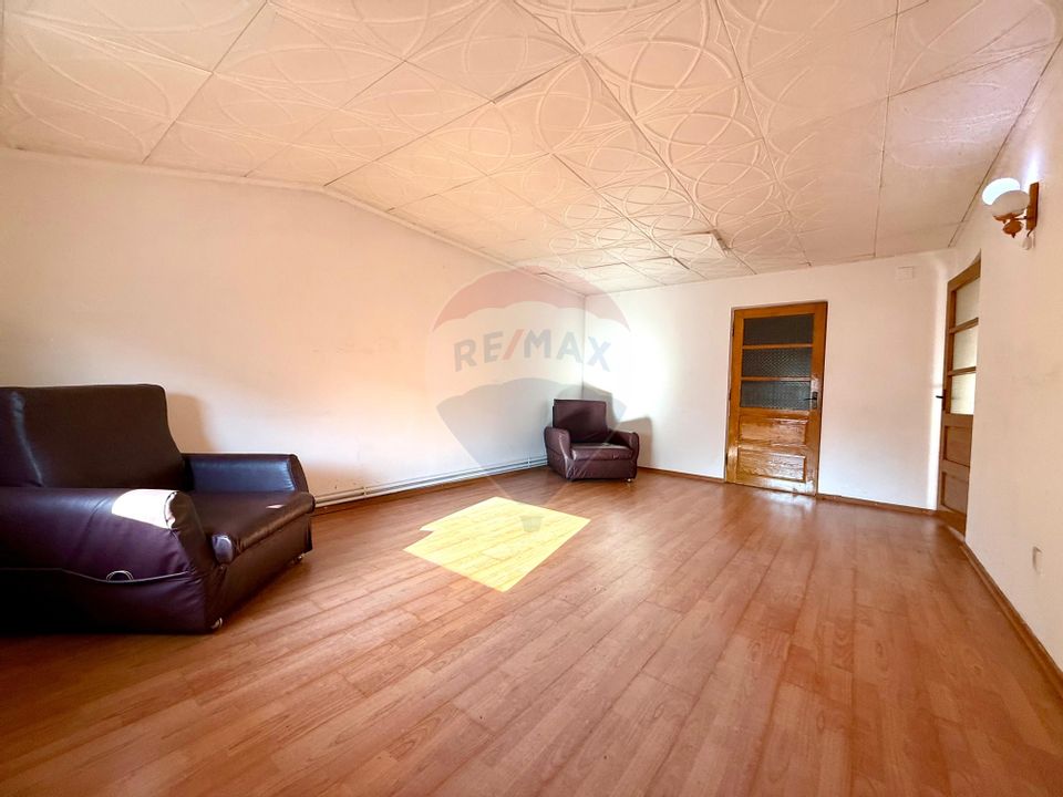 16 room House / Villa for sale, Coiciu area