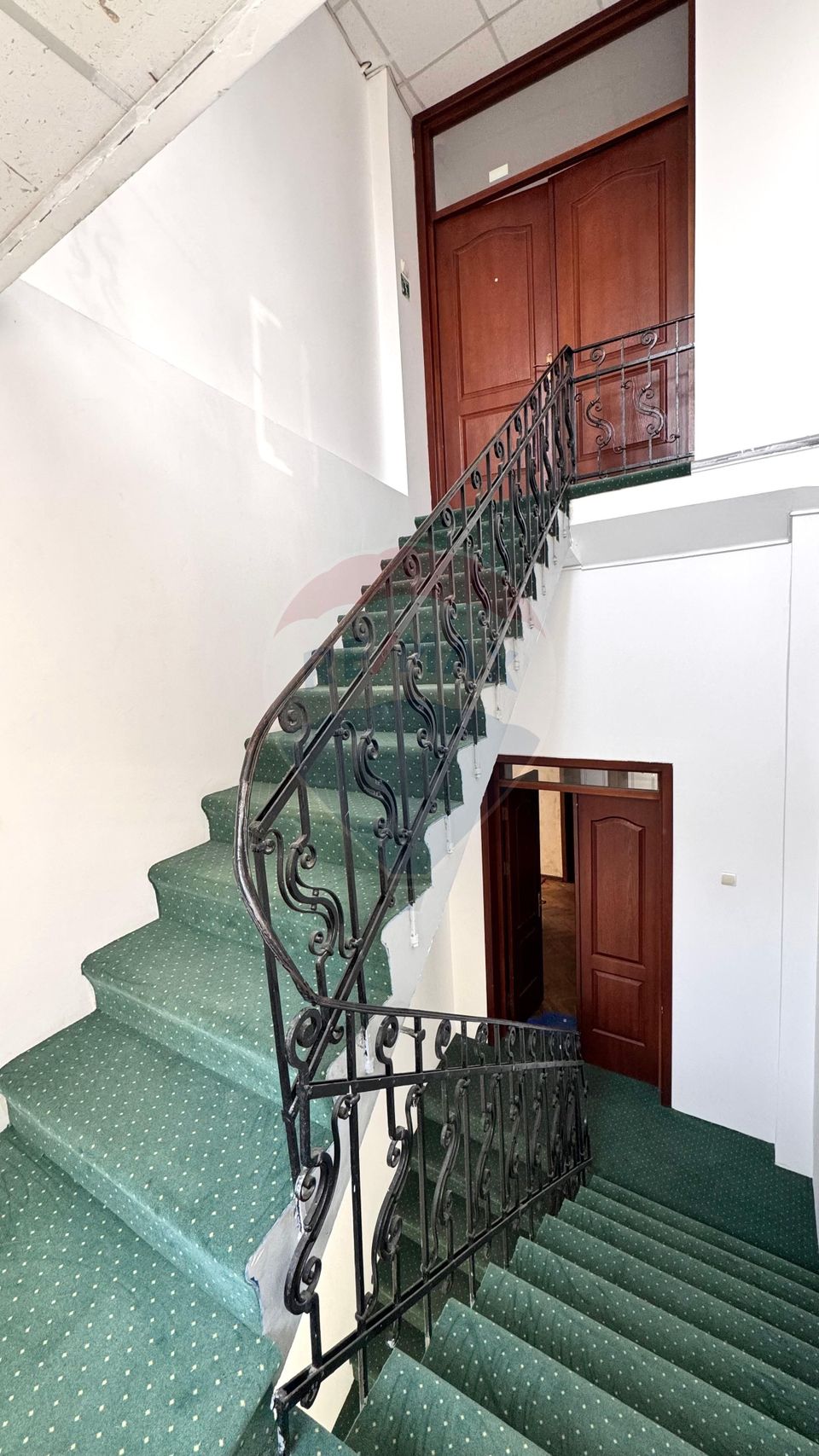 Vila de vanzare in zona peninsulara Constanta