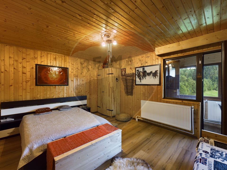 COMISION 0|Casa spațioasă în mijlocul naturii| teren 1.000mp