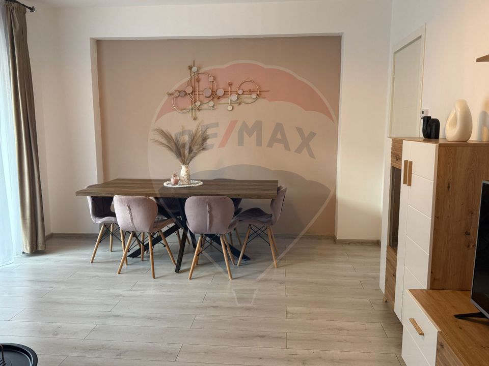 Apartament cu 3 camere, 2 bai și loc de parcare