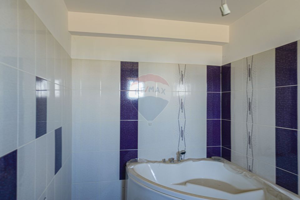 De vanzare proprietate speciala versatila | Casa + hala, teren 580mp