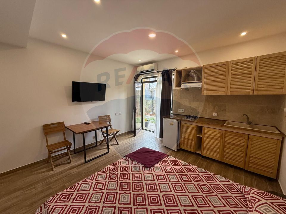 8 room House / Villa for sale, Sud-Vest area