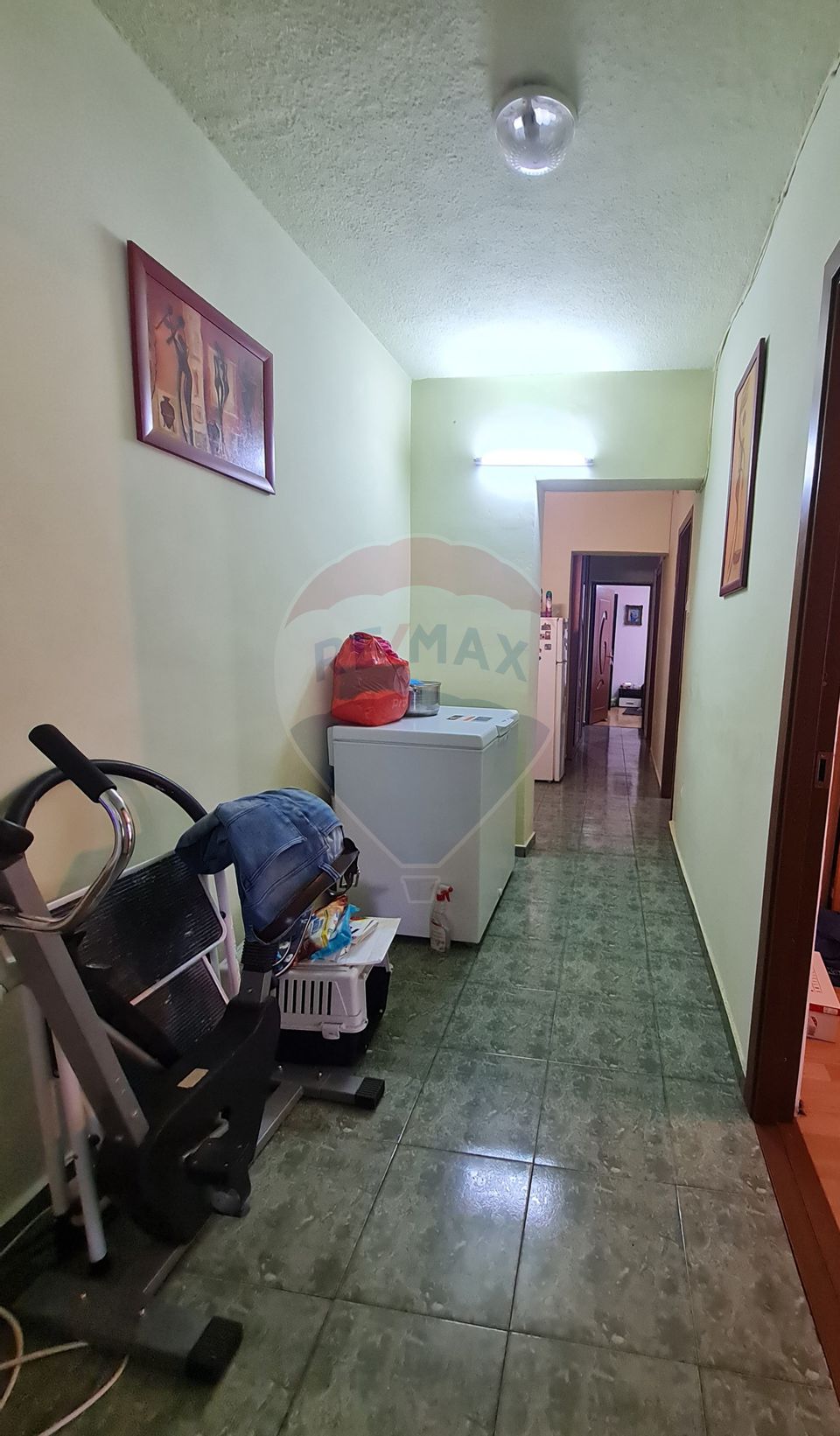 4 room Apartment for sale, Central area