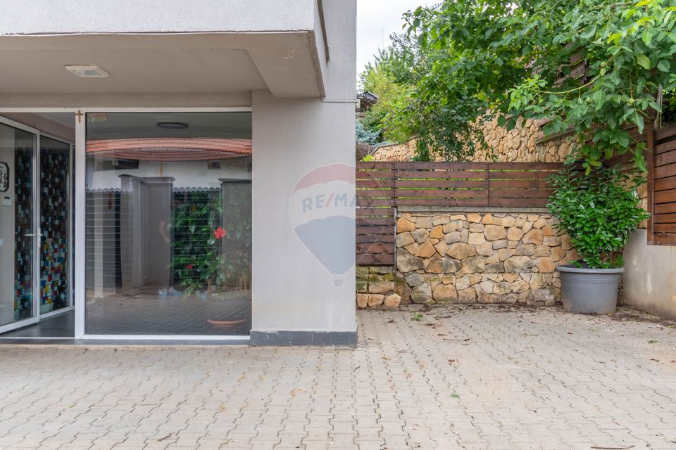 5 room House / Villa for sale, Europa area