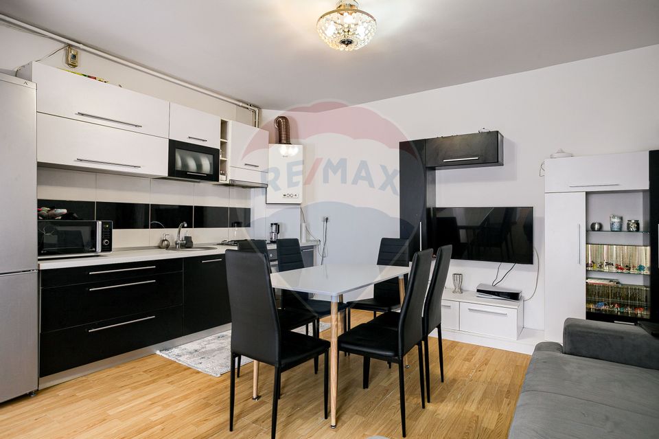 Apartament cu 2 camere de vânzare în zona Ultracentral