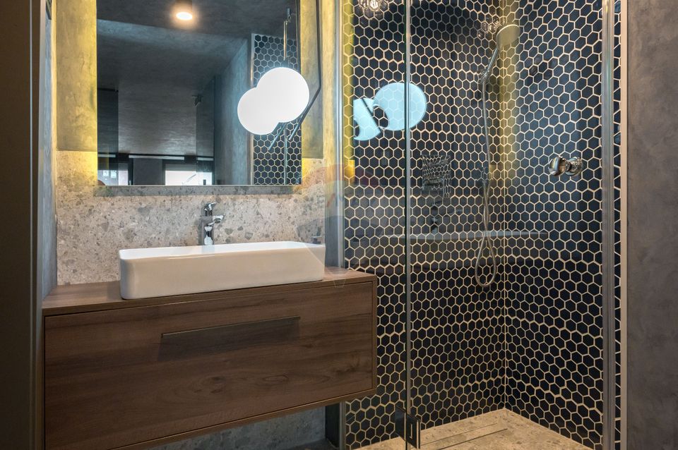 De vanzare! Studio boutique cu finisaje de lux, ultracentral, Brasov
