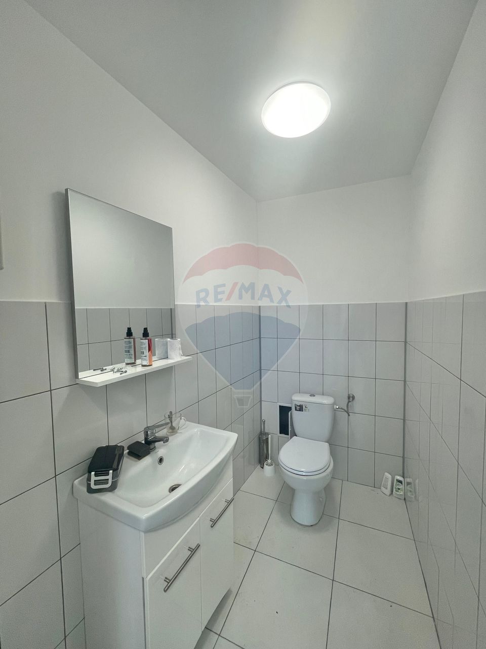 301.58sq.m Industrial Space for rent, UTA area