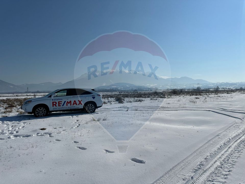 Teren de vânzare – 5000 mp, zona Râșnov – Zărnești