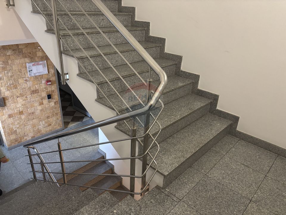 Spațiu de birouri de 98mp de închiriat în zona Barbu Vacarescu