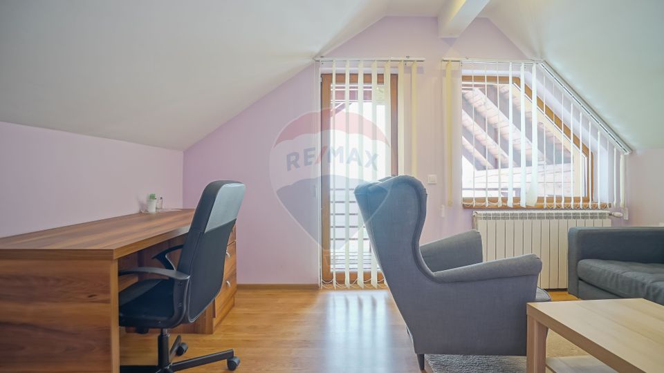 4 room House / Villa for sale