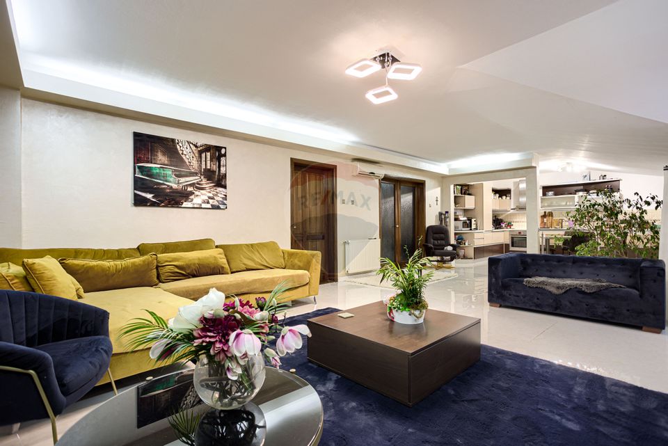 Apartament modern la casa cu 3 camere si balcon Zona Banu Maracine