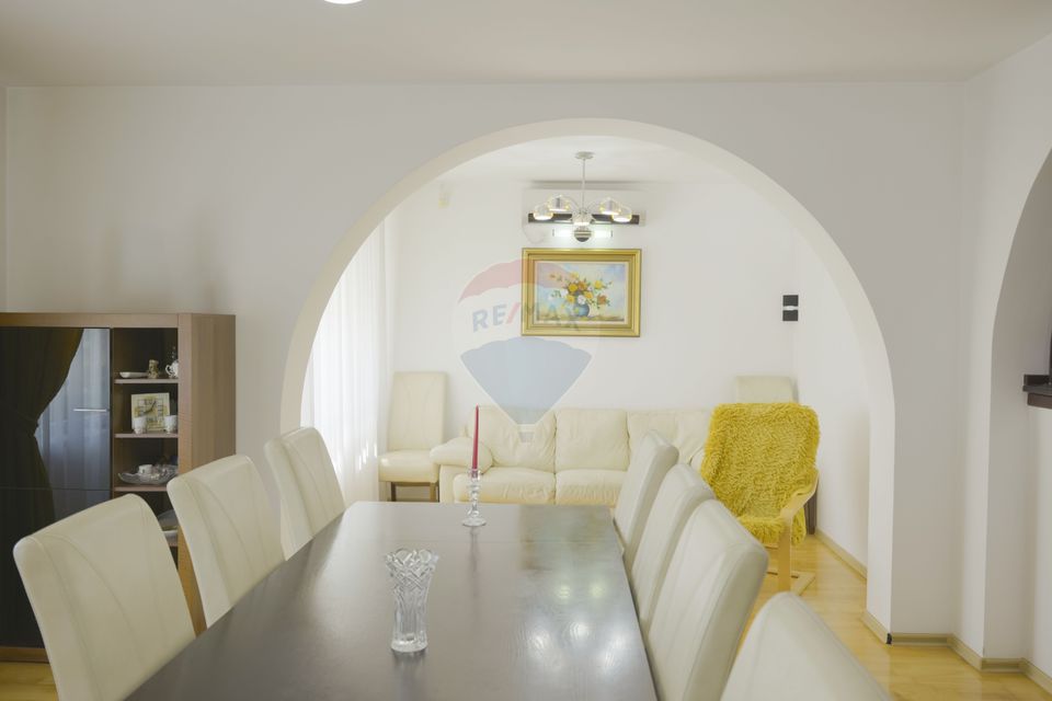 7 room House / Villa for sale