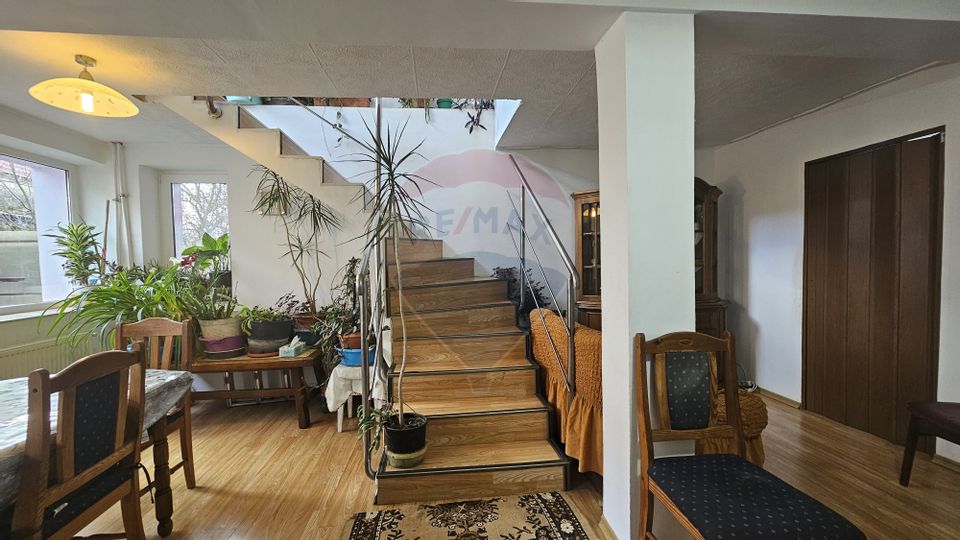 7 room House / Villa for sale