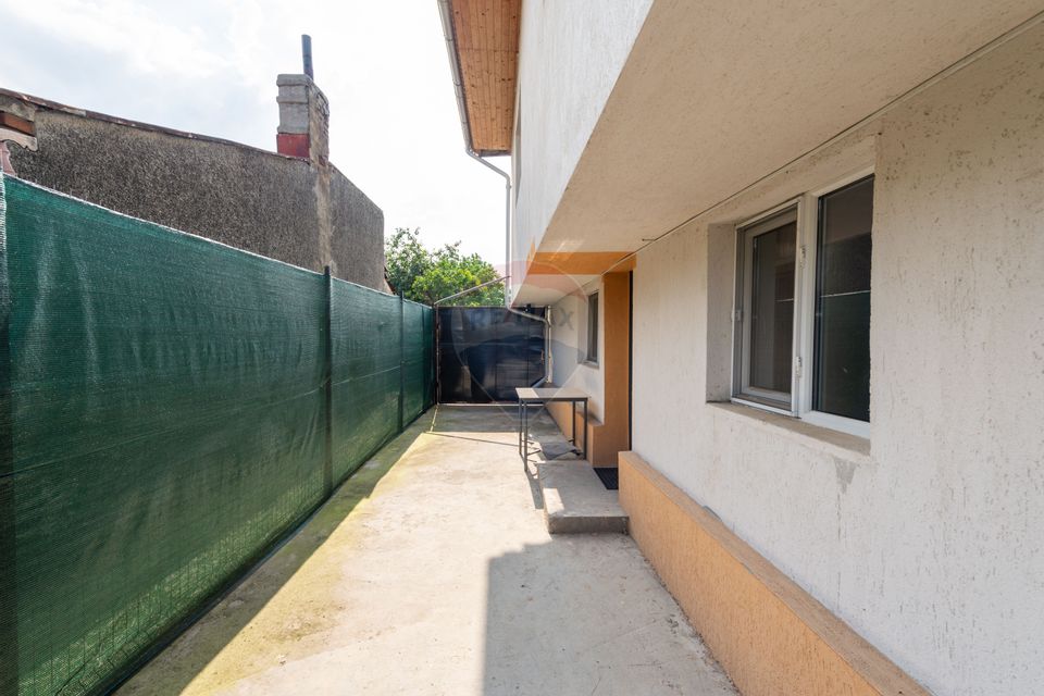 4 room House / Villa for sale