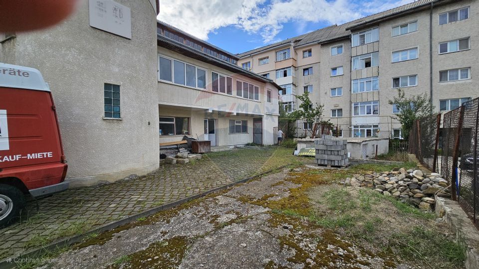 Complex comercial de 340mp în zona Obcini-Suceava