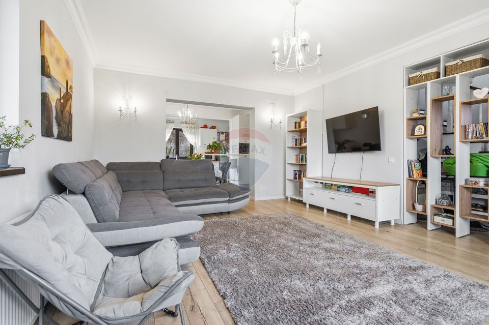 9 room House / Villa for sale