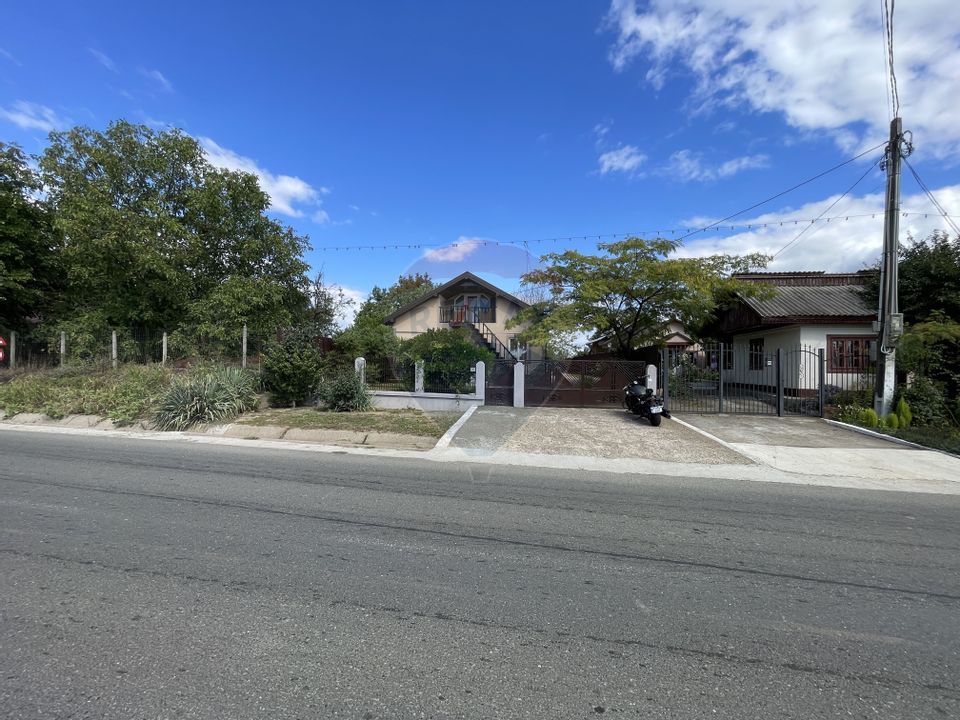 6 room House / Villa for sale