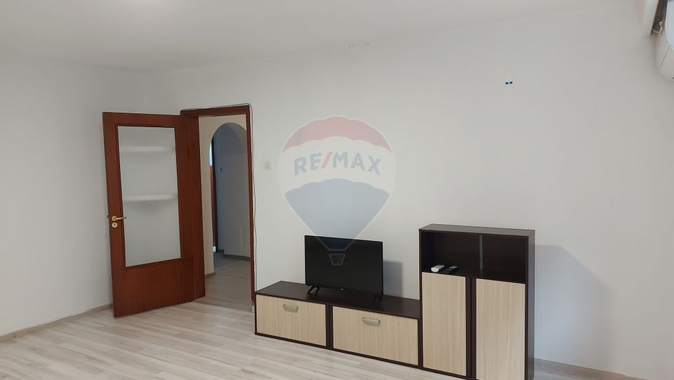Închiriere apartament 3 camere – Bulevardul Unirii