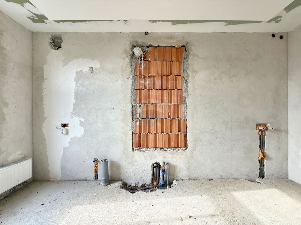 Casă cu 2 camere de vânzare loc. Frumușeni, jud. Arad