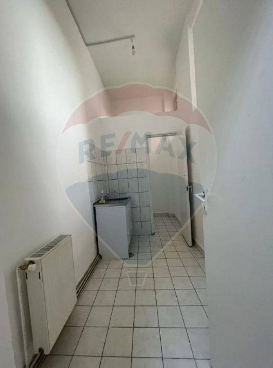 110sq.m Commercial Space for rent, Vasile Aaron area